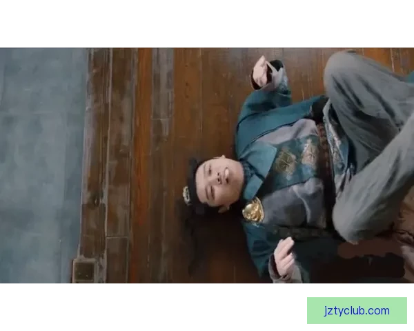 悲剧源于童年阴影艾维曾自曝遭受性虐待导致荒唐行为